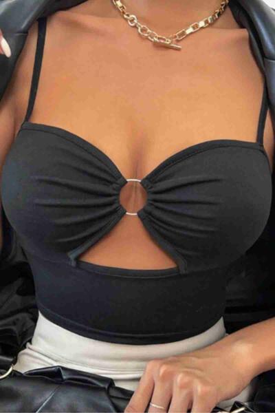 Aksesuarlı Şık Crop Büstiyer T-shirt Siyah