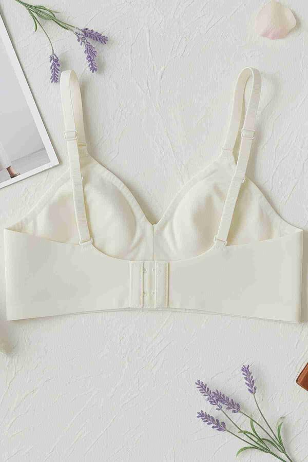 Balensiz Çıkarılabilir Pedli Lazer Kesim İzbırakmaz Sütyen Krem - 7