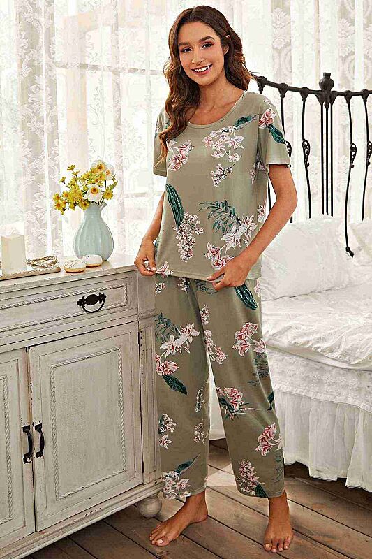 Çicek Baskılı Soft Kumaş Kısa Kollu Pijama Takımı Çok Renkli - 3
