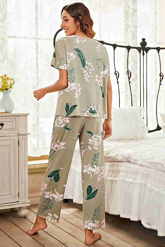 Çicek Baskılı Soft Kumaş Kısa Kollu Pijama Takımı Çok Renkli - 4