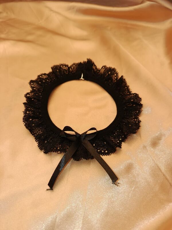 Dantel Detaylı Fiyonk Aksesuarlı Boyun - 4