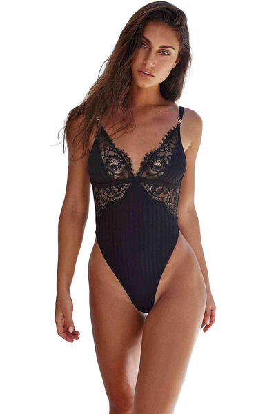 Dantel Detaylı Ribanalı Body