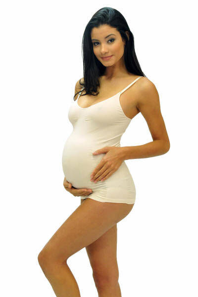 Supported Organic Pregnant Athlete 1210 - 1