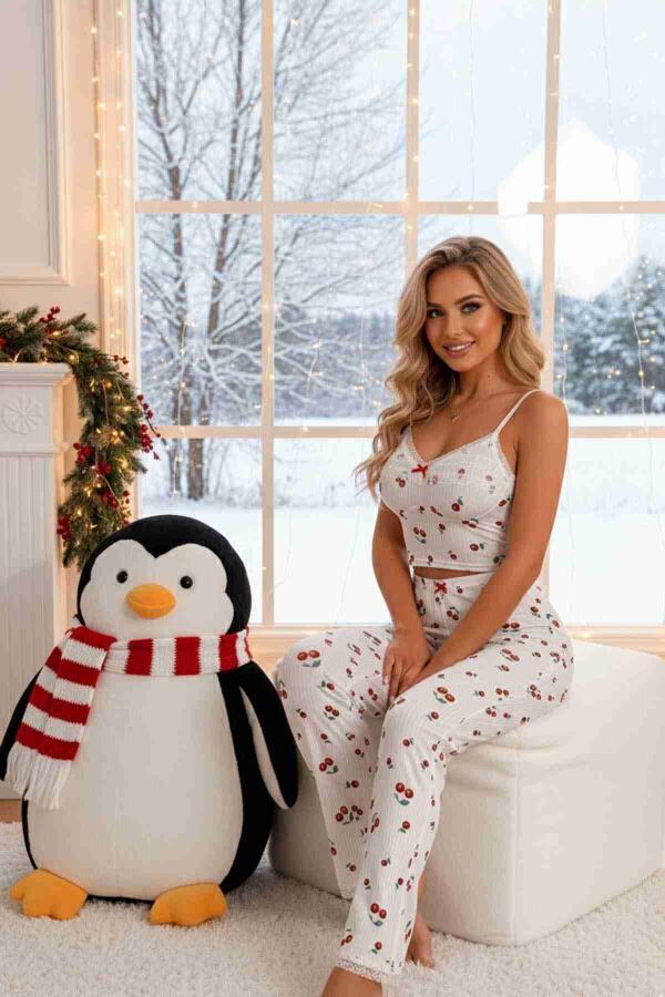 Kiraz Baskılı Askılı Şık Pijama Takımı Beyaz - 2