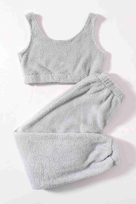  Kolsuz Askılı Peluş Polar Alt Üst Pijama Takımı - 3