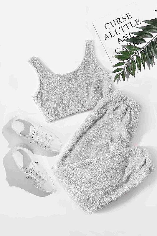  Kolsuz Askılı Peluş Polar Alt Üst Pijama Takımı - 4