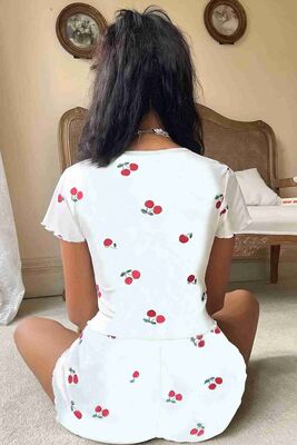Örme Yumuşak Kısa Kol Kiraz Basklı Sortlu Pijama Takımı Beyaz - Thumbnail