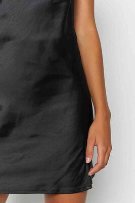 Merry See Yırtmaçlı Mini Saten Elbise Siyah MS2350 - Thumbnail