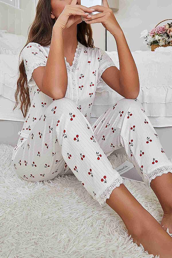 Özel Örme Kumaş Güpür Dantelli Kiraz Baskılı Kısa Kollu Pijama Takımı - 1