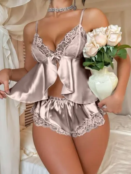 Pembe Dantelli Şortlu Pijama Takımı - Thumbnail