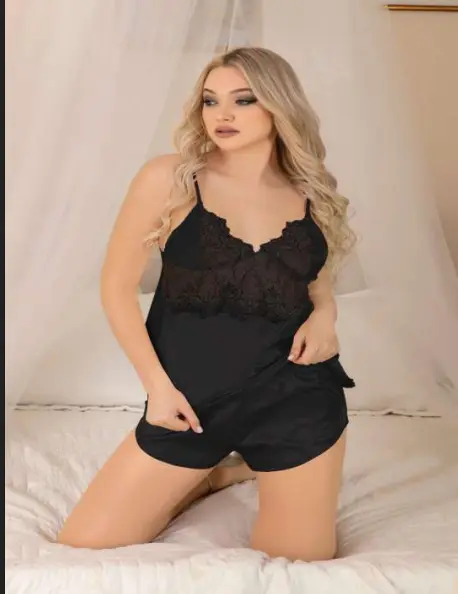 Siyah Dantelli Şortlu Pijama Takımı