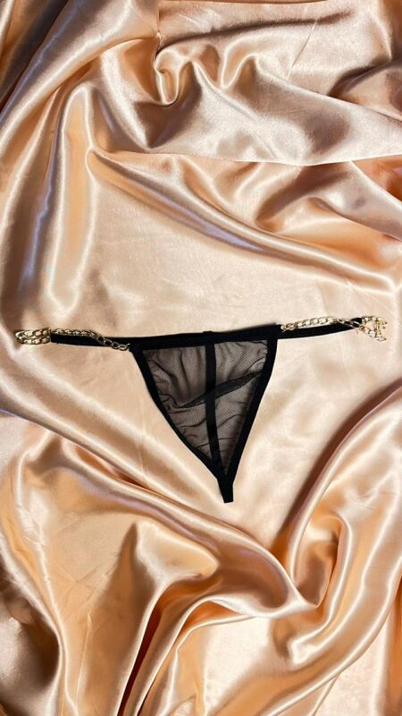 Zincir Detaylı Dantel String Külot - 10
